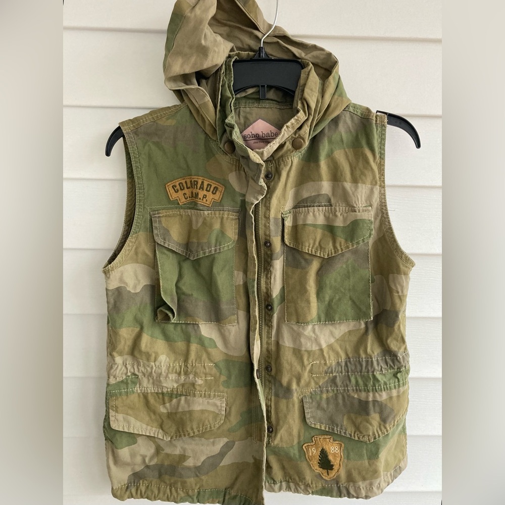 Cultural Fashion Gear•Girls Lg/Women Sm Hooded Lifestyle Vest